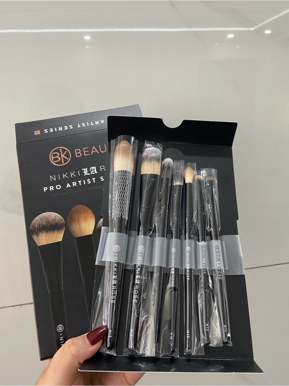 Pro Artist 7-Piece Brush Set - Black
